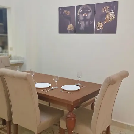 Cozy Flat Near Cairo Airport Apartment Exterior photo