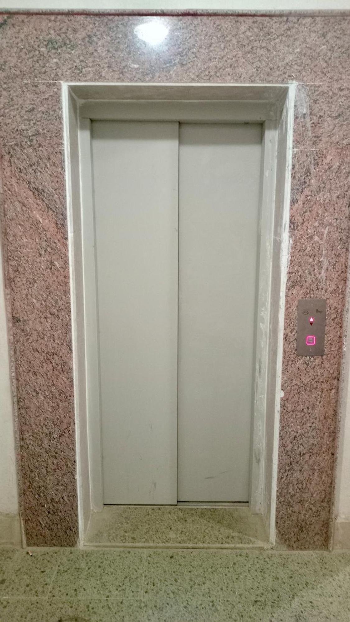 Cozy Flat Near Airport