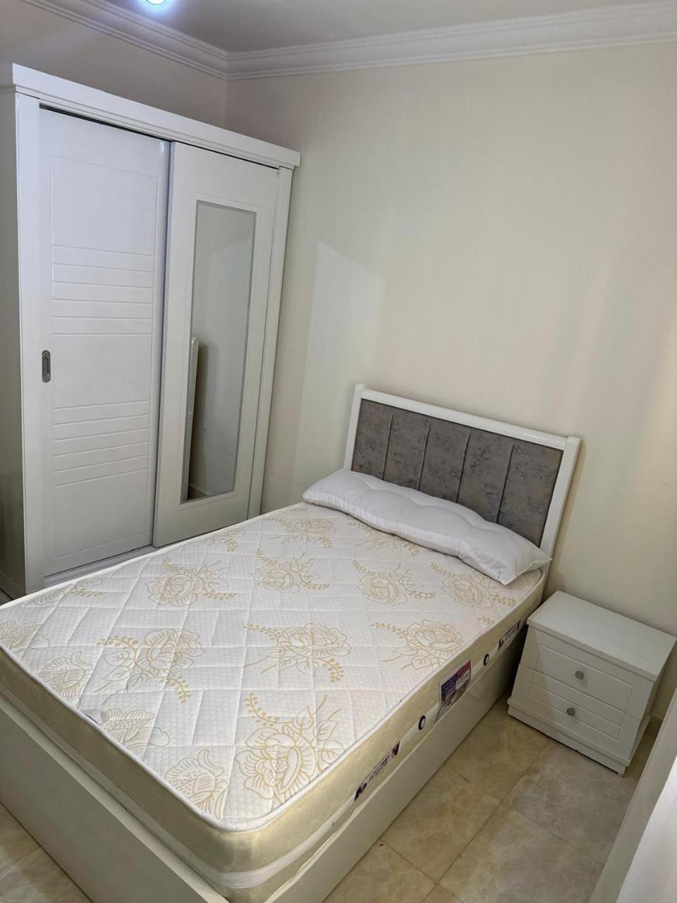Apartament Cozy Flat Near Airport Kair